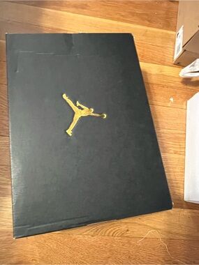 Jordan Kids Sneaker Box in black.